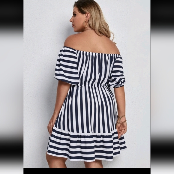 💜4 for $50 Plus size Dress (Size 3X - US 18💜 - Picture 2 of 2